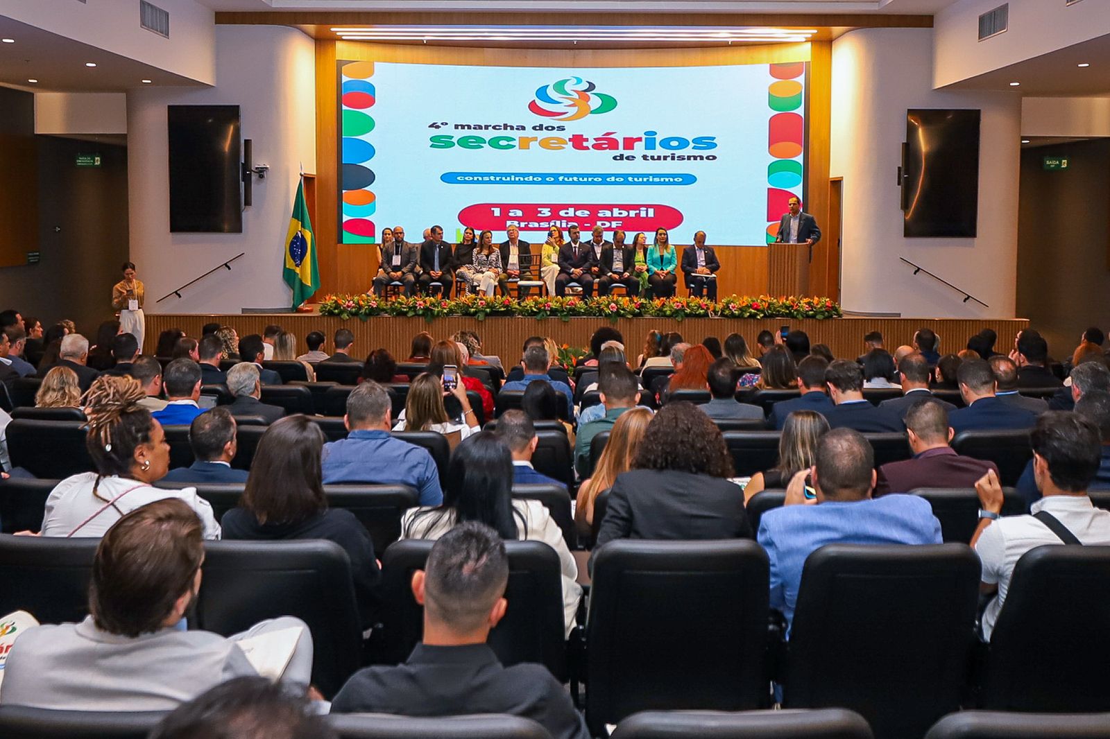 Embratur marca presença na 4ª Marcha dos secretários de turismo